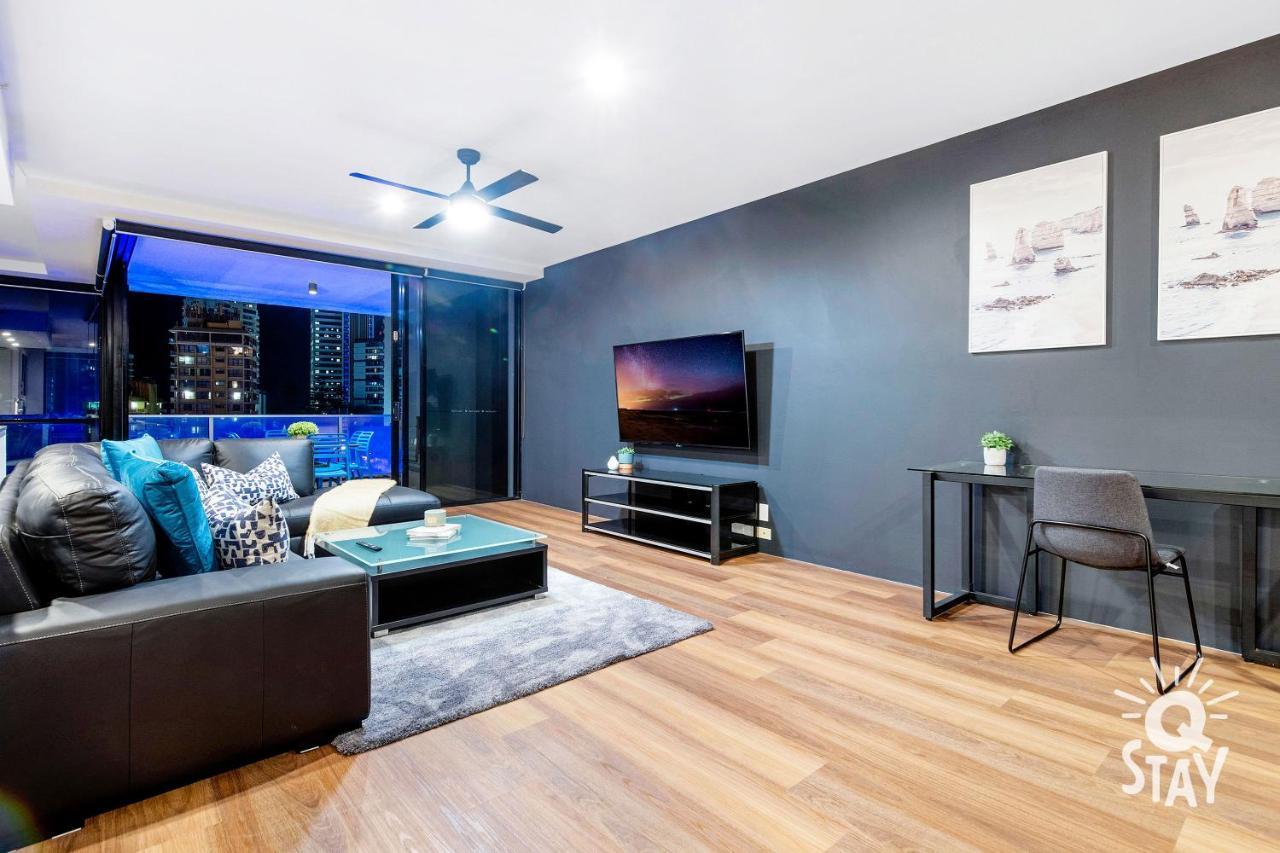 Circle On Cavill Surfers Paradise Mid Week Madness Deal - Q Apartment *