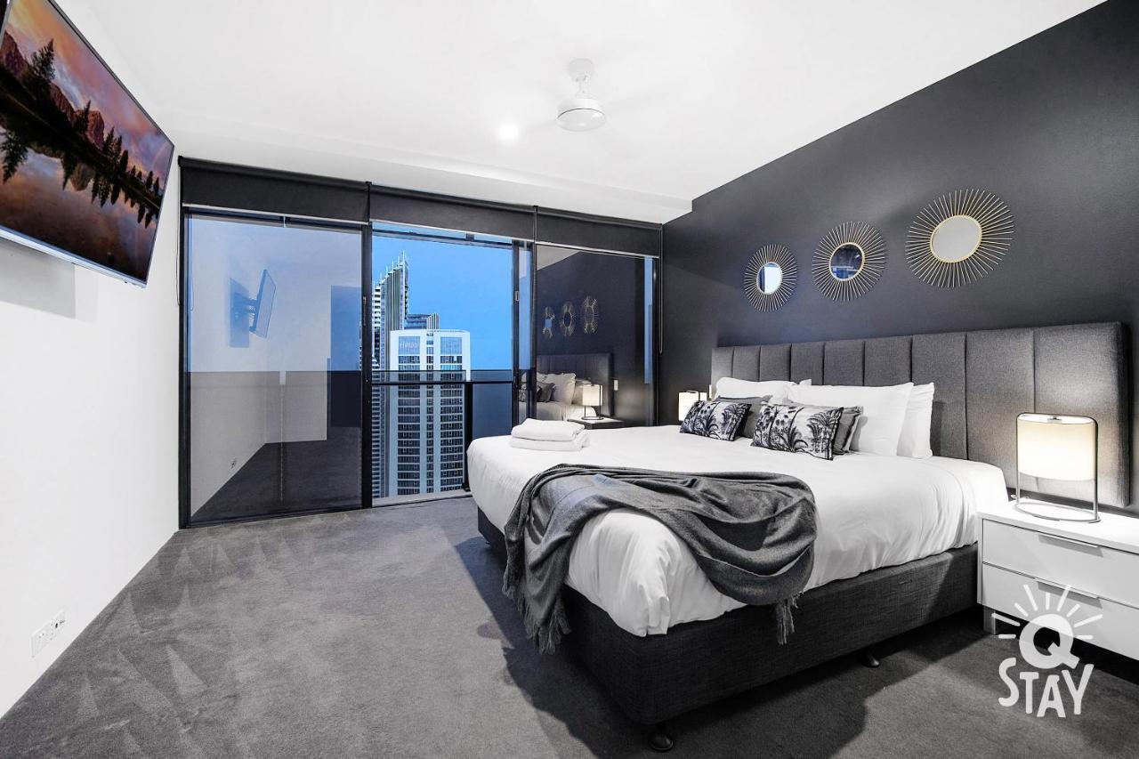 Circle On Cavill Surfers Paradise Mid Week Madness Deal - Q